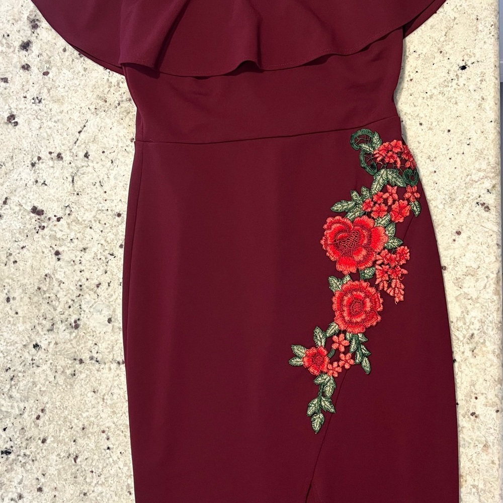 Elegant Burgundy Floral Dress